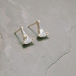 diamond-stud-earrings-dianne